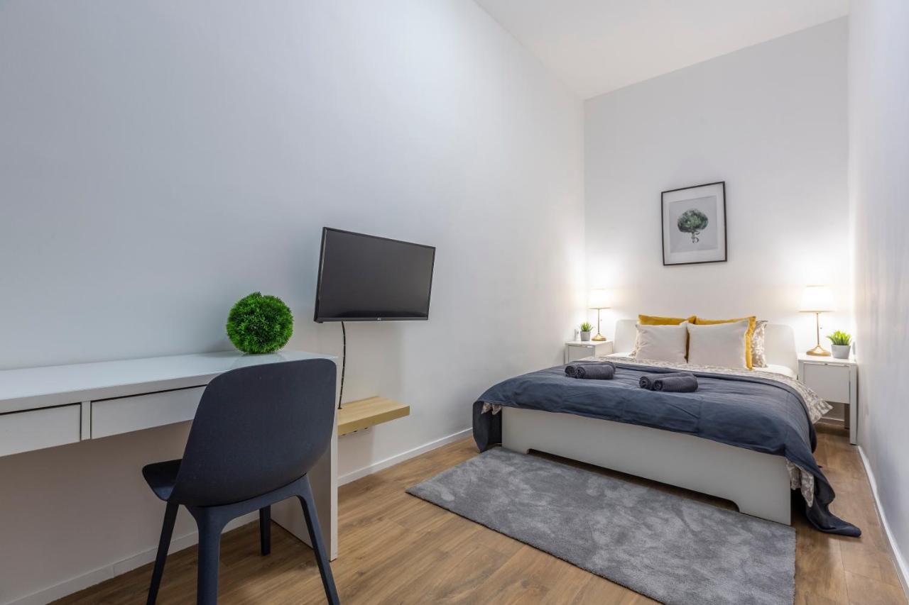 Exclusive Central Home With Sauna Next To The New York Cafe — Photos 2
